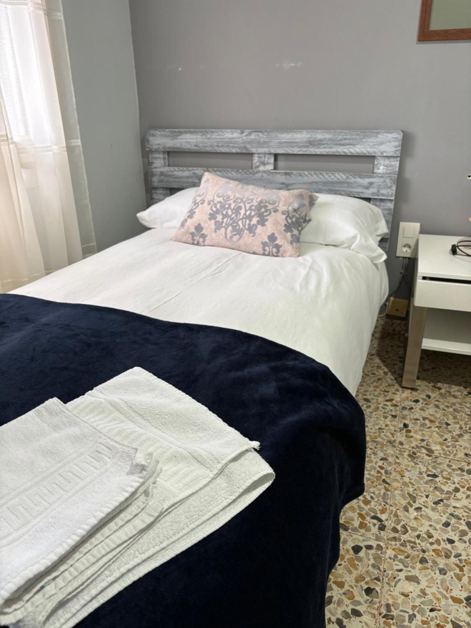 Hostal Pueblo Viejo Belchite Εξωτερικό φωτογραφία